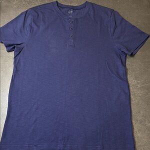 GAP Men's Short Sleeve Navy Henley